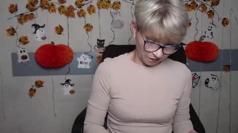 EllaBonito online show from 23, 10, 2025