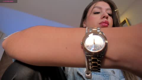 EllaClark online show from 15, 12, 2024