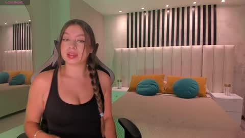 EllaClark online show from 9, 3, 2025