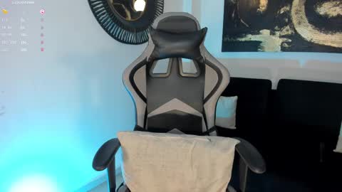 EllaClark online show from 12, 3, 2025