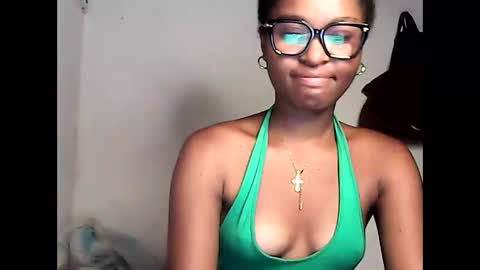 ellah245 online show from 27, 4, 2026