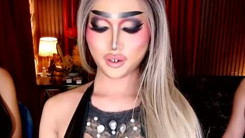 ellahemperialts online show from 27, 6, 2026
