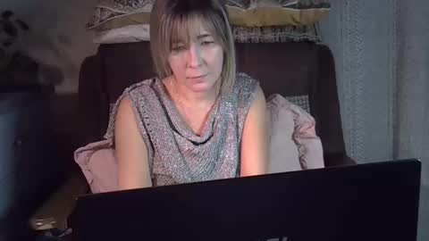 ellajohnsonx online show from 21, 11, 2025