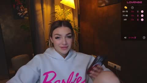 ellamilla online show from 6, 1, 2025