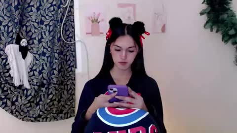 ELLA online show from 2, 11, 2025