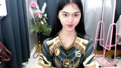 ELLA online show from 3, 8, 2026