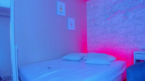 Ella online show from 23, 2, 2025