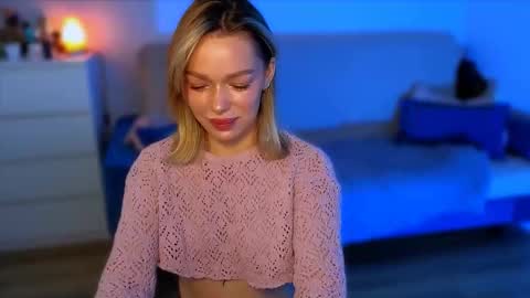 Ella online show from 12, 11, 2025