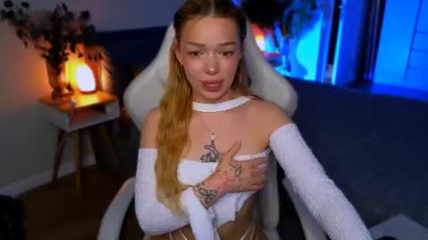 Ella online show from 9, 6, 2026