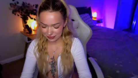Ella online show from 3, 8, 2026
