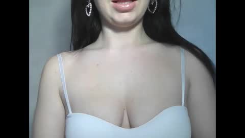 elle010843 online show from 10, 2, 2025