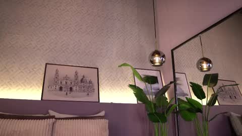 Elle Diane online show from 8, 6, 2026