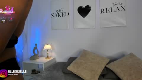 Snapshot of ellegisellee chatting on 23, 7, 2026 Yiss online show from 23, 7, 2026