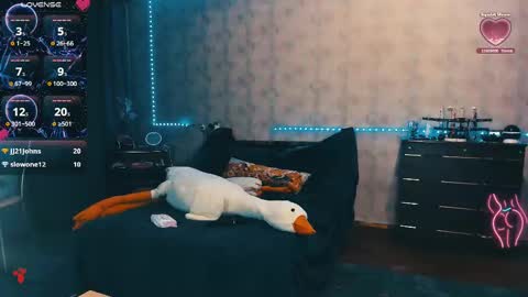 Elli   NEXT STREAM      online show from 2, 3, 2025