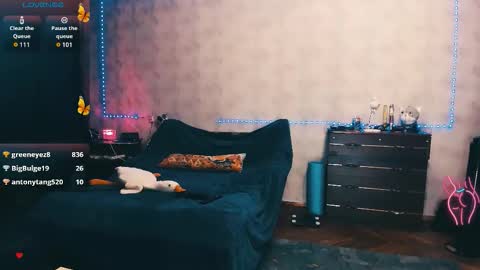 Elli   NEXT STREAM      online show from 21, 9, 2025