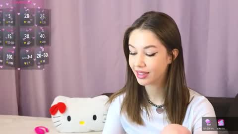 Snapshot of ellie_miller_ chatting on 13, 10, 2025 ellie online show from 13, 10, 2025