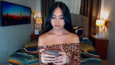 Snapshot of elliecummers chatting on 6, 1, 2025 ellie online show from 6, 1, 2025
