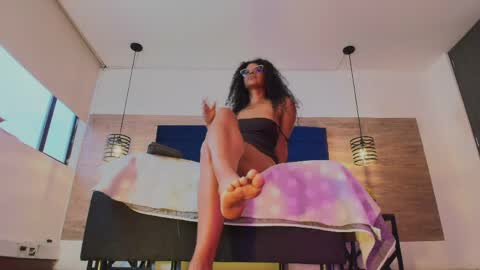 elliee_alves online show from 15, 4, 2026