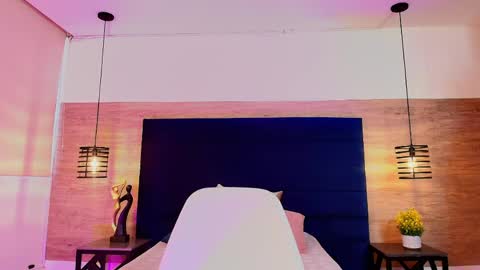 elliee_alves online show from 8, 5, 2026