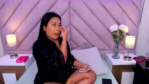   online show from 3, 11, 2025