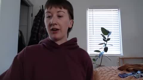 Ellie Rowyn online show from 6, 3, 2026