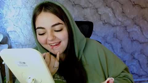 Ellie online show from 25, 9, 2025