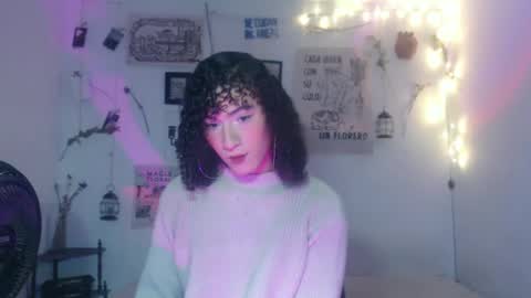 Snapshot of ellis_flowers chatting on 13, 10, 2025 . online show from 13, 10, 2025