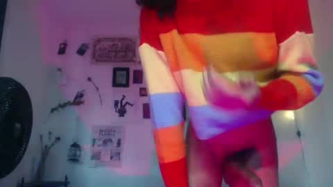 Snapshot of ellis_flowers chatting on 16, 10, 2025 . online show from 16, 10, 2025