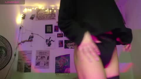 Snapshot of ellis_flowers chatting on 3, 2, 2026 . online show from 3, 2, 2026