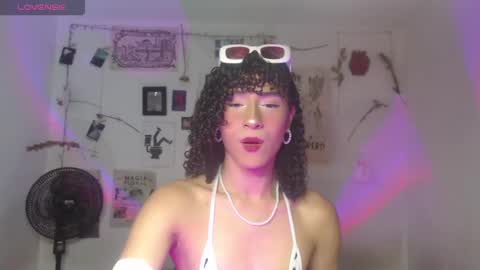 Snapshot of ellis_flowers chatting on 9, 3, 2026 . online show from 9, 3, 2026