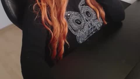 Snapshot of elly_petite chatting on 18, 2, 2026 Elly online show from 18, 2, 2026