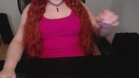 Snapshot of elly_petite chatting on 8, 3, 2026 Elly online show from 8, 3, 2026