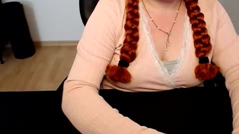Elly online show from 10, 6, 2026