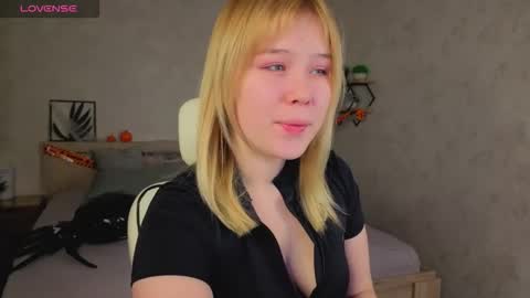 Snapshot of ellya_castro chatting on 23, 10, 2025 ellya_castro online show from 23, 10, 2025