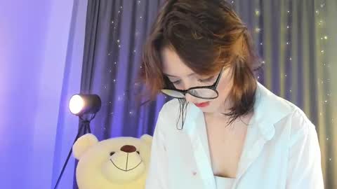 Snapshot of ellyford chatting on 1, 1, 2025 Elly online show from 1, 1, 2025