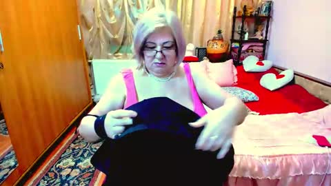 ellyhot53 online show from 26, 2, 2025