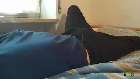 Snapshot of elmoro101 chatting on 12, 10, 2025 elmoro101 online show from 12, 10, 2025