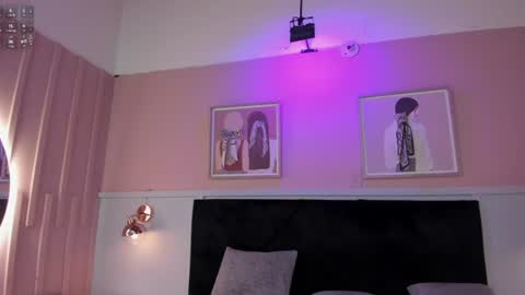 Elodie  online show from 11, 7, 2026