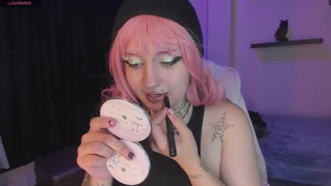 Eloise  . online show from 25, 10, 2025