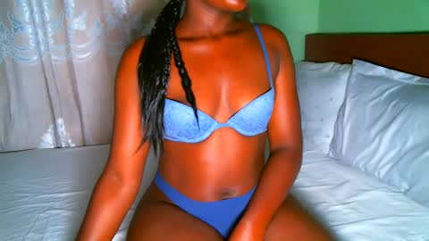 Snapshot of elphaba01 chatting on 3, 3, 2025 Elphaba online show from 3, 3, 2025