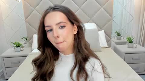 Snapshot of elsa_carterr chatting on 4, 3, 2025 elsa_carterr online show from 4, 3, 2025