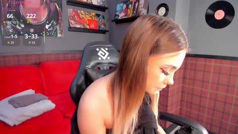 Snapshot of elsa_carterr chatting on 23, 10, 2025 elsa_carterr online show from 23, 10, 2025