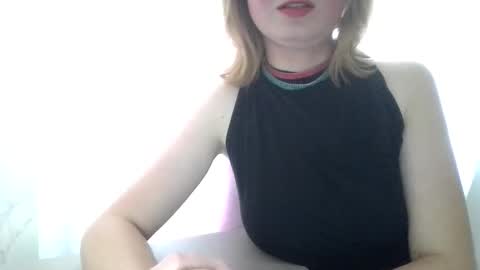 Snapshot of elsamartinez chatting on 4, 10, 2025 ElsaMartinez online show from 4, 10, 2025