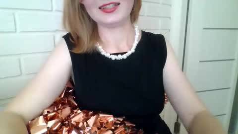 Snapshot of elsamartinez chatting on 29, 10, 2025 ElsaMartinez online show from 29, 10, 2025