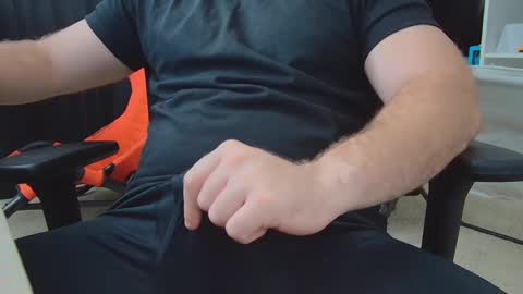 Snapshot of eltanke2206 chatting on 18, 9, 2025 alexgarg online show from 18, 9, 2025