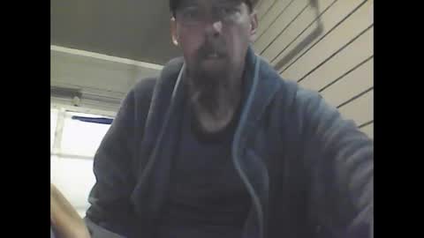 elwooood7 online show from 5, 1, 2025