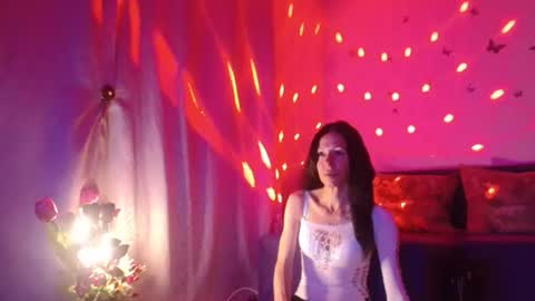 Snapshot of elysasun chatting on 10, 7, 2026 Elisa online show from 10, 7, 2026