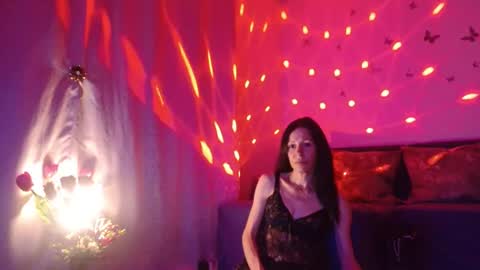Snapshot of elysasun chatting on 1, 8, 2026 Elisa online show from 1, 8, 2026