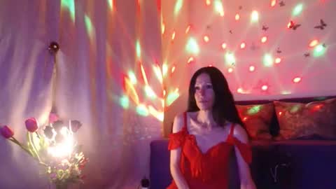 Snapshot of elysasun chatting on 5, 8, 2026 Elisa online show from 5, 8, 2026