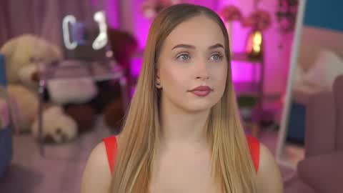 Elyssa online show from 22, 3, 2026